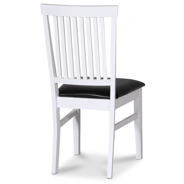 Fårö stol med ribbor och PU sits - Vit / Svart + Möbeltassar Fårö stol med ribbor och PU sits - Vit / Svart + Möbeltassar