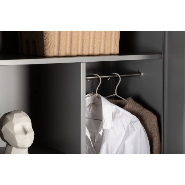 Alexander garderob - Ljusgr