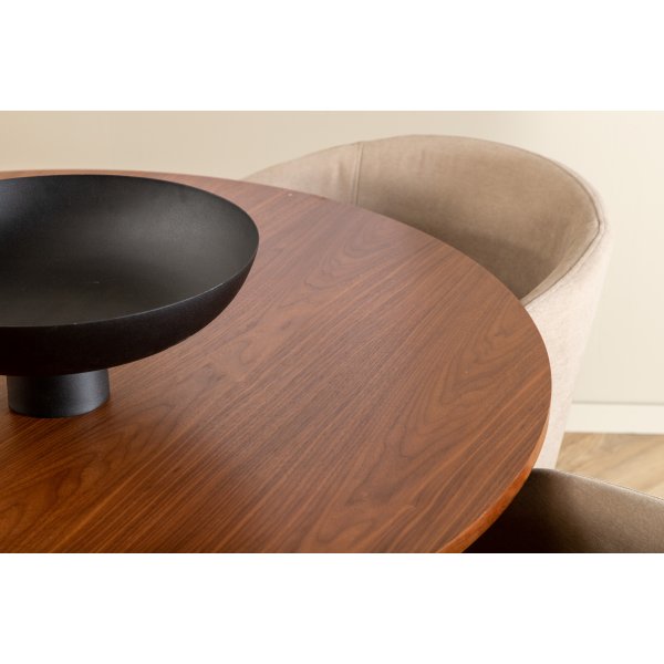 Bianca Matgrupp runt valnöt matbord med 4 st Berit beige polyesterlinne stolar Bianca Matgrupp runt valnöt matbord med 4 st Berit beige polyesterlinne stolar