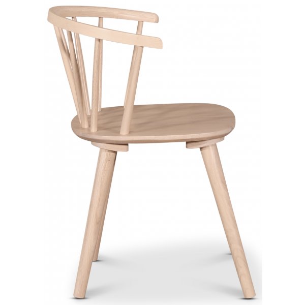 Pinnstol i whitewash - Karmstol Dalsland Pinnstol i whitewash - Karmstol Dalsland