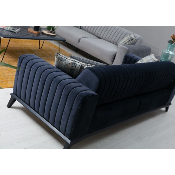 Lisa 3-sits soffa - Marinblå Lisa 3-sits soffa - Marinblå