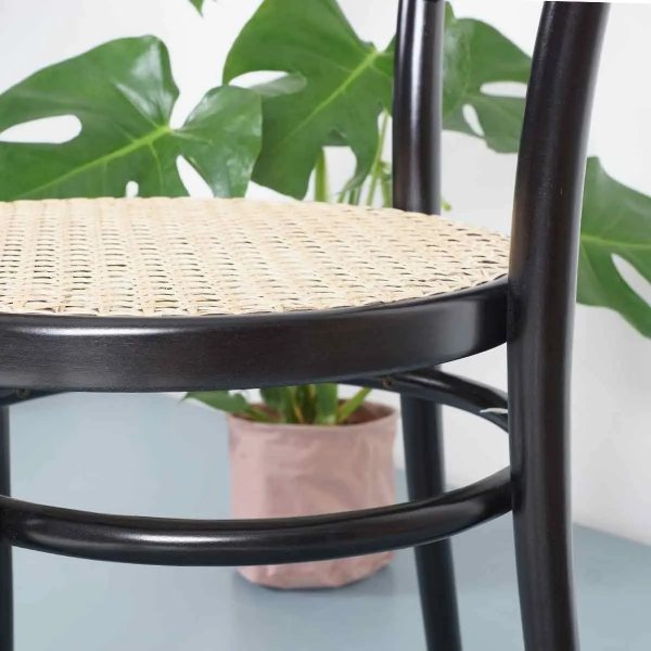 No 14 matstol med rottingsits - Svart No 14 matstol med rottingsits - Svart