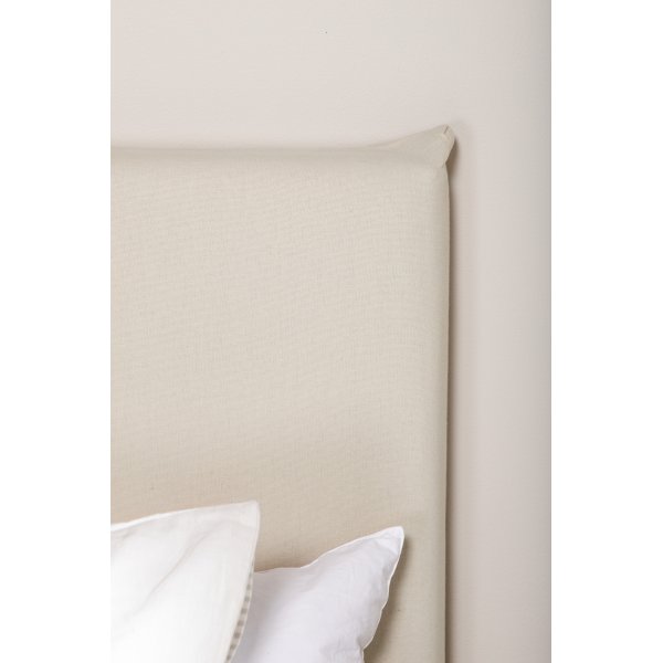 Saga sänggavelöverdrag 180 cm - Beige Saga sänggavelöverdrag 180 cm - Beige