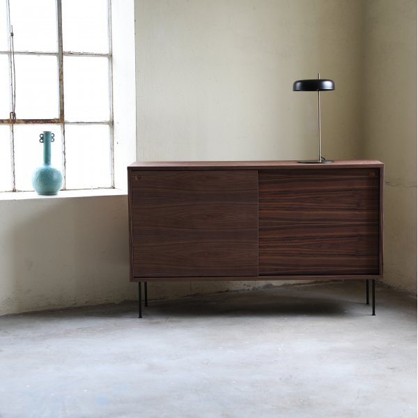 Volume sideboard i valnt 132 cm