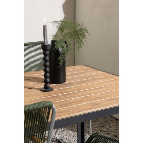 Break utematgrupp med 4 st Bois stolar - Grön/Natur Break utematgrupp med 4 st Bois stolar - Grön/Natur