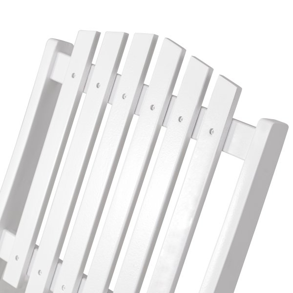 Hav�ng vit utegrupp; 2 st stolar med bord