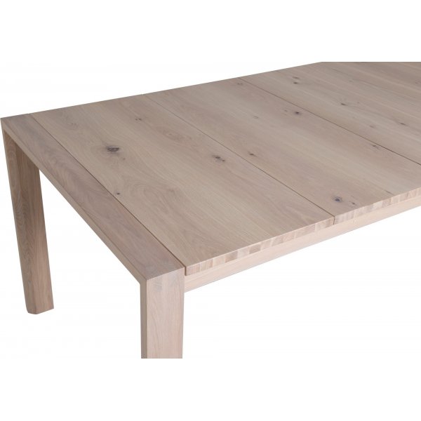 Slott förlängningsbord 170-250 cm - Ljus ek Slott förlängningsbord 170-250 cm - Ljus ek
