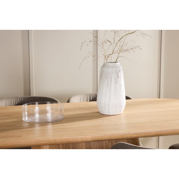 Matbord Stjrn med 6 st Edina stolar - Brun/svart + 4.00 x Mbeltassar