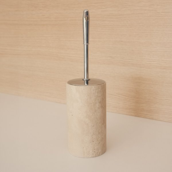 Toalettborste med ställ i beige Travertinmarmor Toalettborste med ställ i beige Travertinmarmor