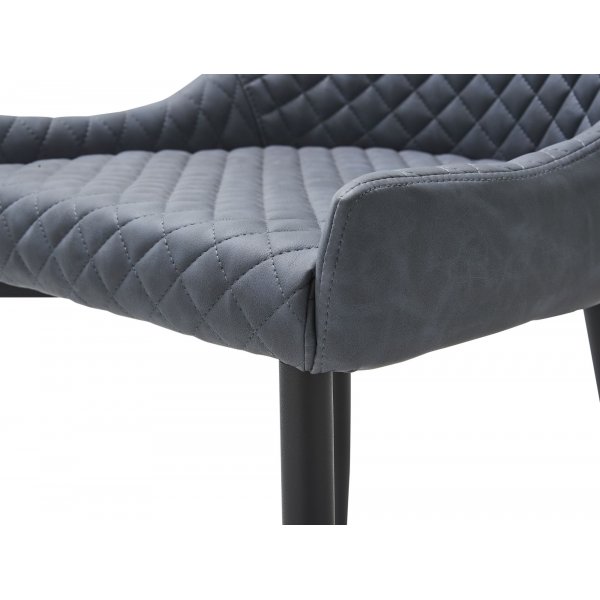 Chaise Bernt en PU gris motif losanges Chaise Bernt en PU gris motif losanges
