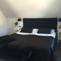 Kundbild Sam sänggavel (vägghängd) 180x70 cm - Svart (Tyg): Super nöjd!! Perfekt i färg och...