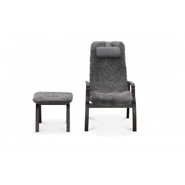 Frank fårskinnsfåtölj med fotpall Frank fårskinnsfåtölj med fotpall