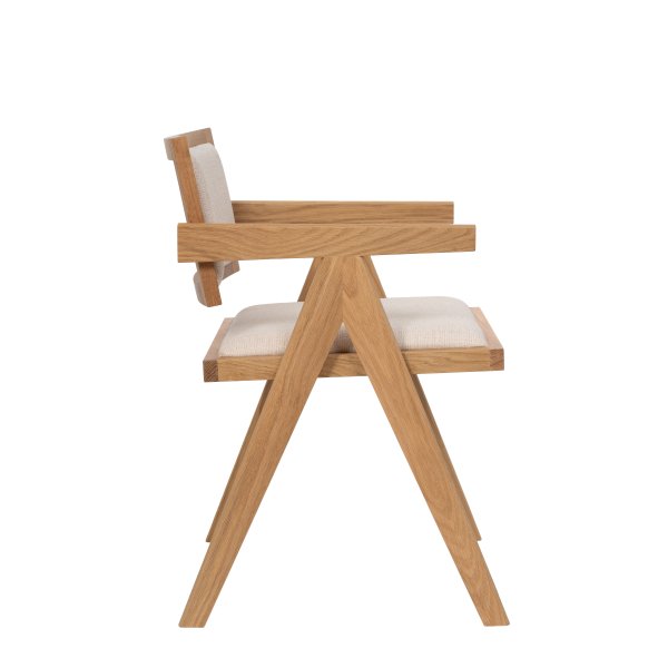 Rio matbord Ø120 cm i ekfanèr med 4st Sara karmstol i ek och linne Rio matbord Ø120 cm i ekfanèr med 4st Sara karmstol i ek och linne