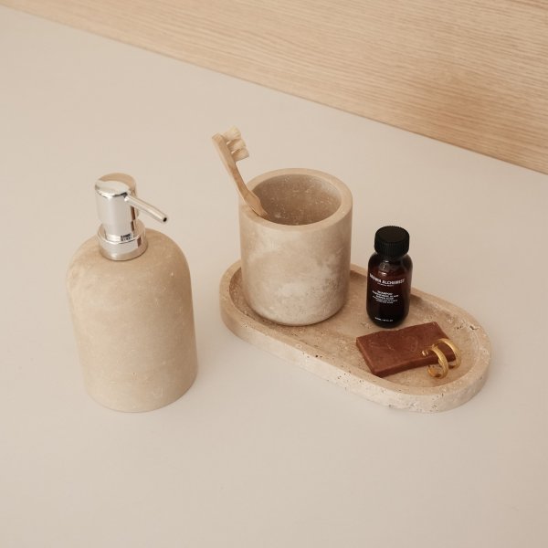 Badrumsset i beige Travertinmarmor med 3 delar