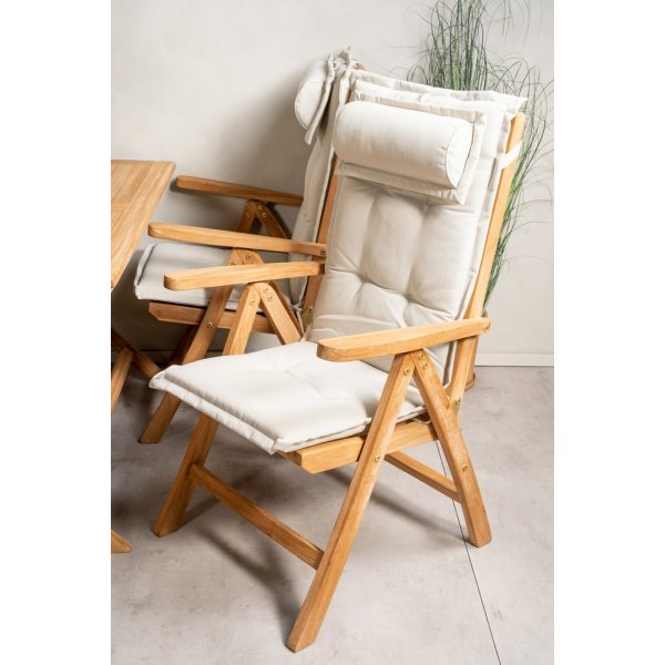 Kenya utematgrupp med 4 st Kenya stolar - Teak Kenya utematgrupp med 4 st Kenya stolar - Teak