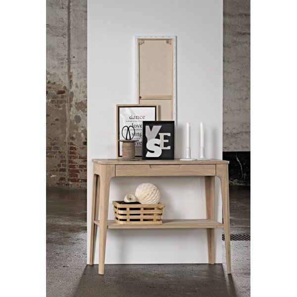 Odessa consoletafel met lade in geolied eikenhout Odessa consoletafel met lade in geolied eikenhout