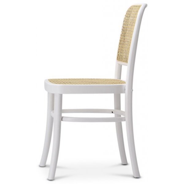 Tyko vit stol i böjträ med rotting Tyko vit stol i böjträ med rotting