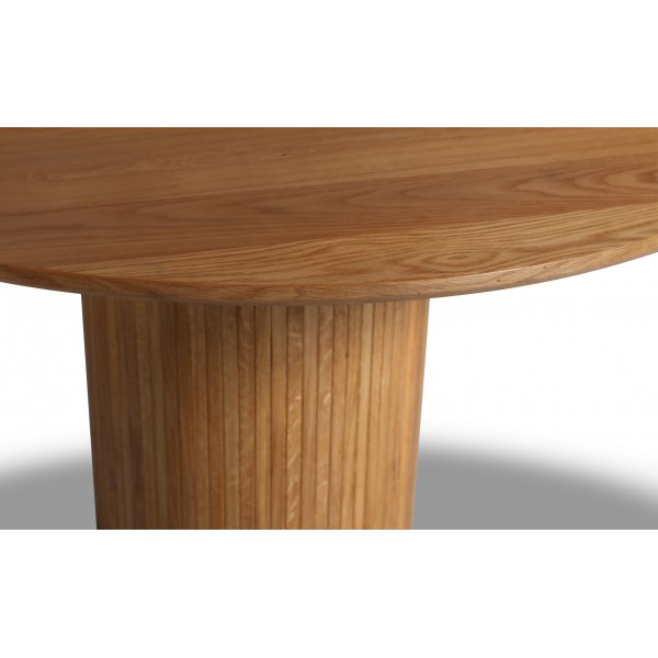 Nova ovalt matbord i oljad ek 215x100 cm