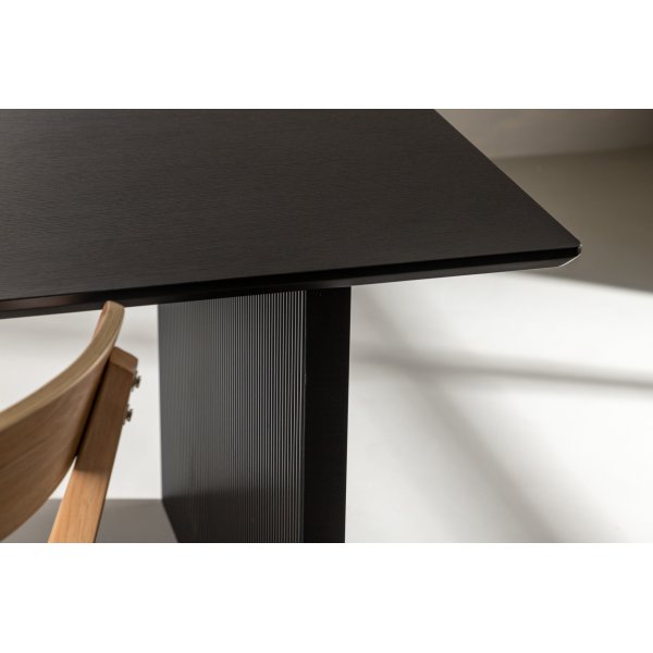 Vail matbord 200 x 100 cm - Svart