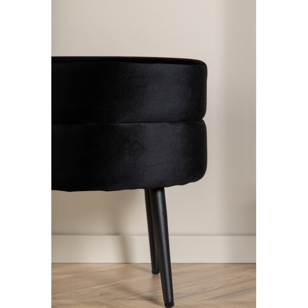 Mariana sittpuff - Svart sammet Mariana sittpuff - Svart sammet